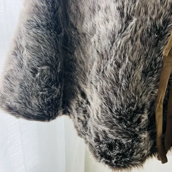 Wondershop Faux Fur Cape - Gray and Brown - Picture 3 of 8